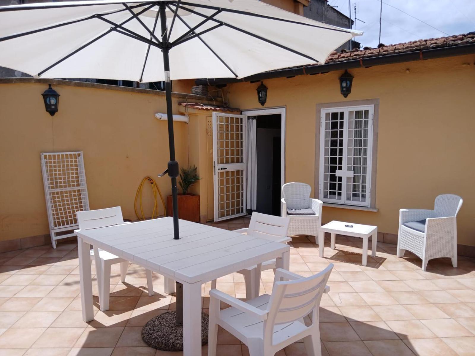 דירות רומא Attico Con Terrazza Santa Cecilia מראה חיצוני תמונה